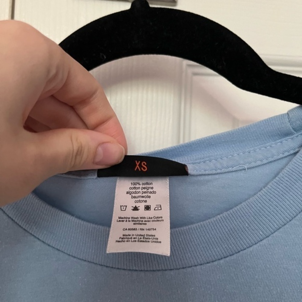 Urban Outfitters Hot Lava Cherub Tee Women’s Extra Small - Picture 4 of 6